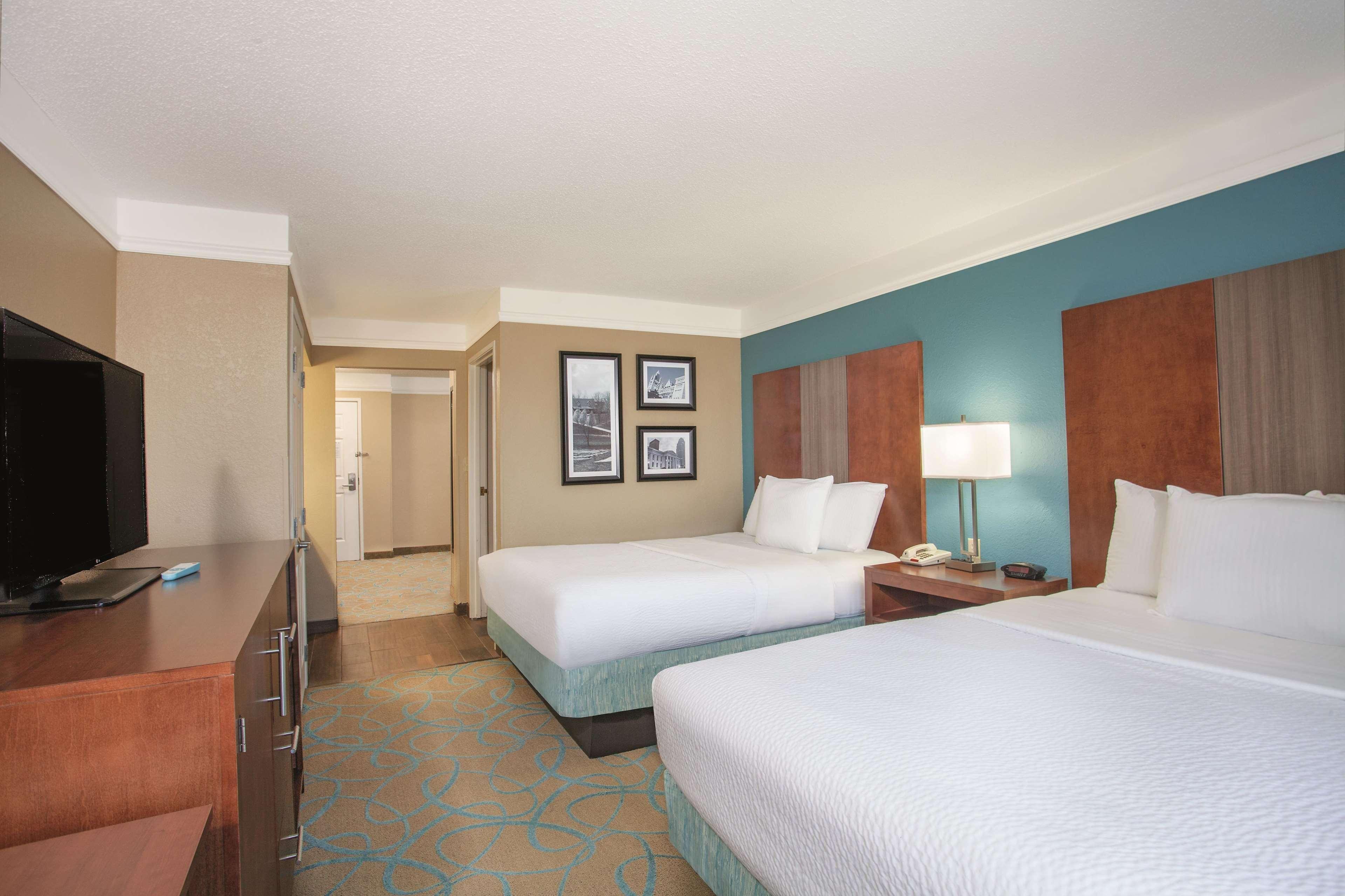 La Quinta By Wyndham Elizabethtown Hotell Exteriör bild