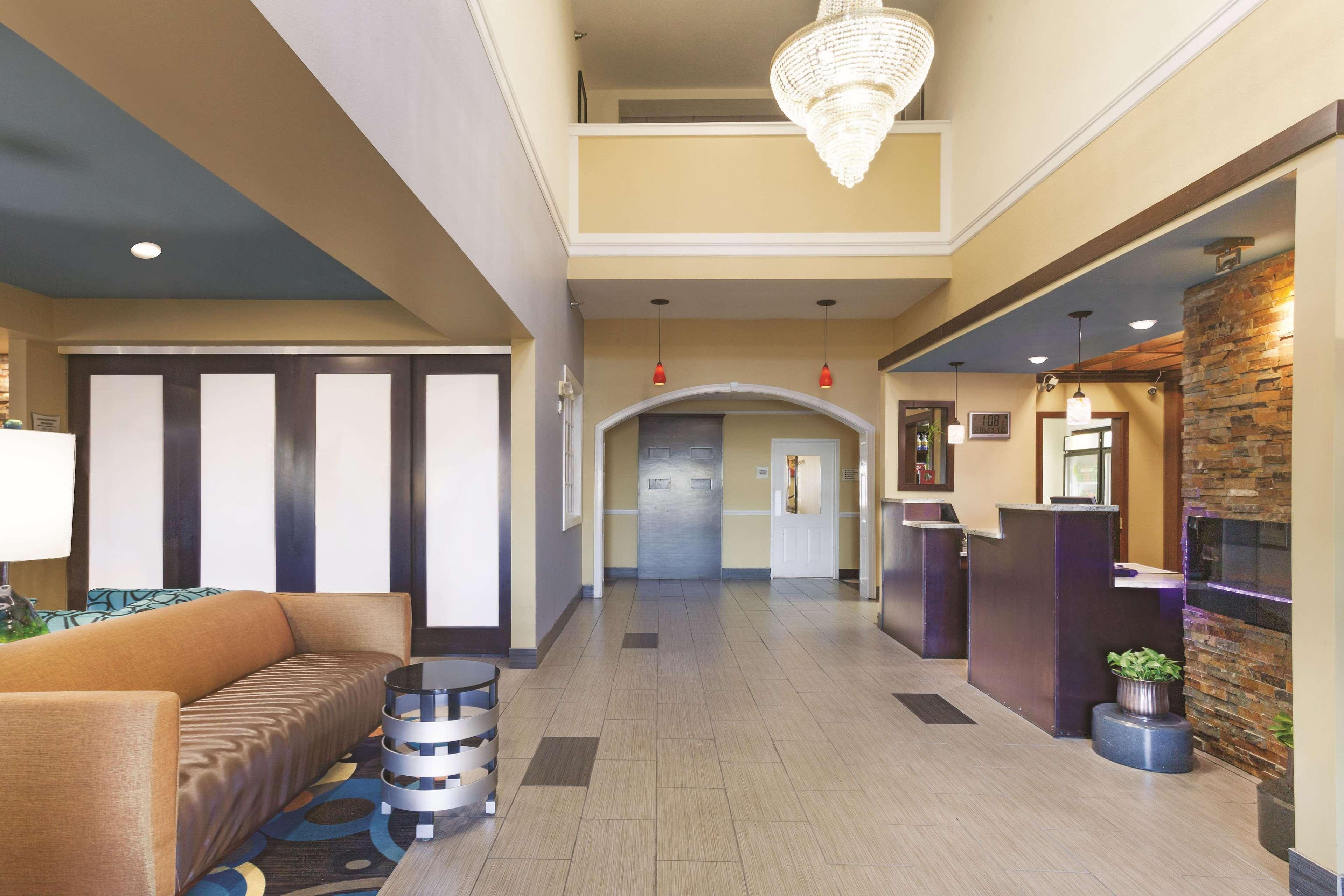 La Quinta By Wyndham Elizabethtown Hotell Exteriör bild