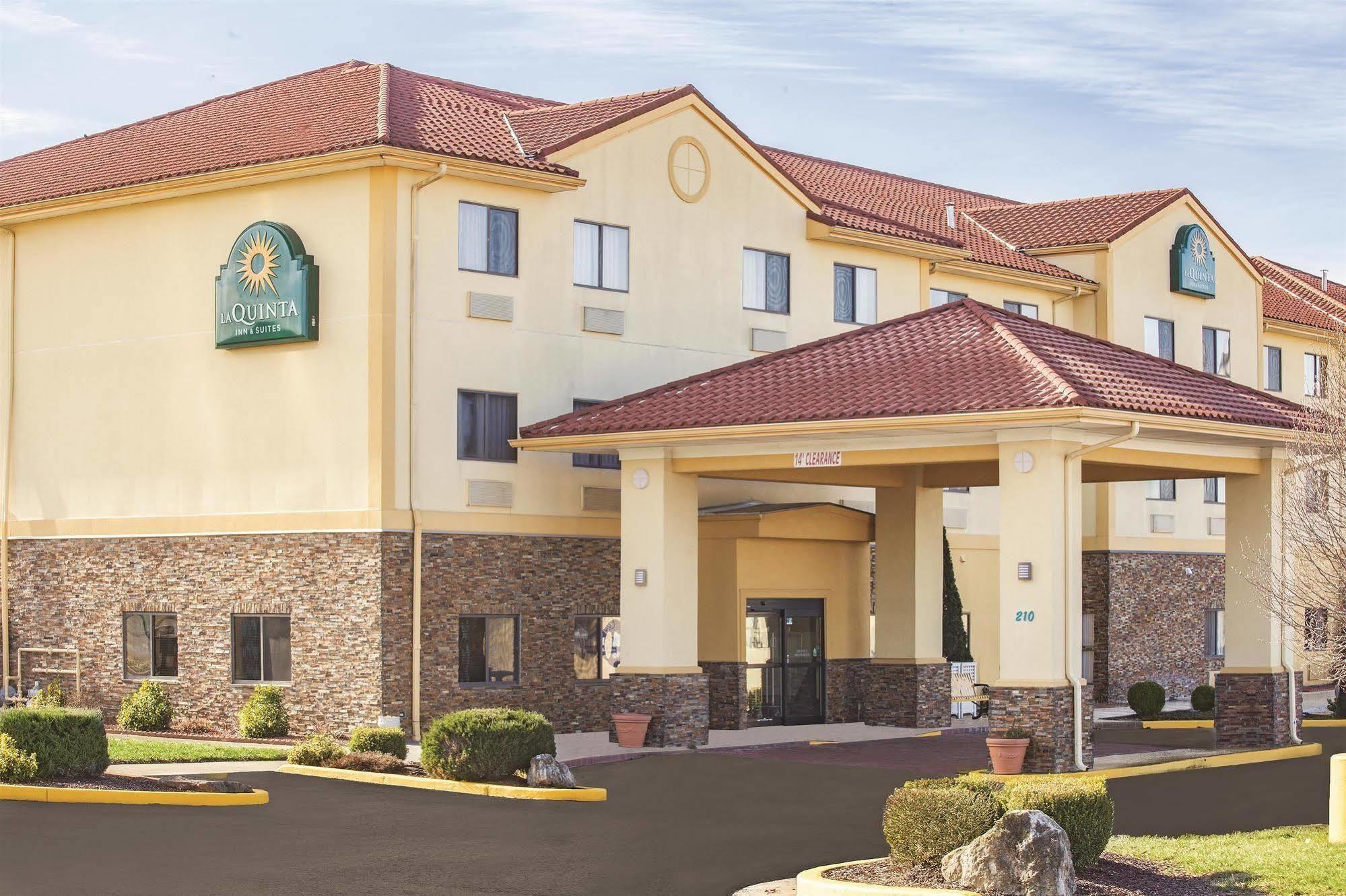 La Quinta By Wyndham Elizabethtown Hotell Exteriör bild